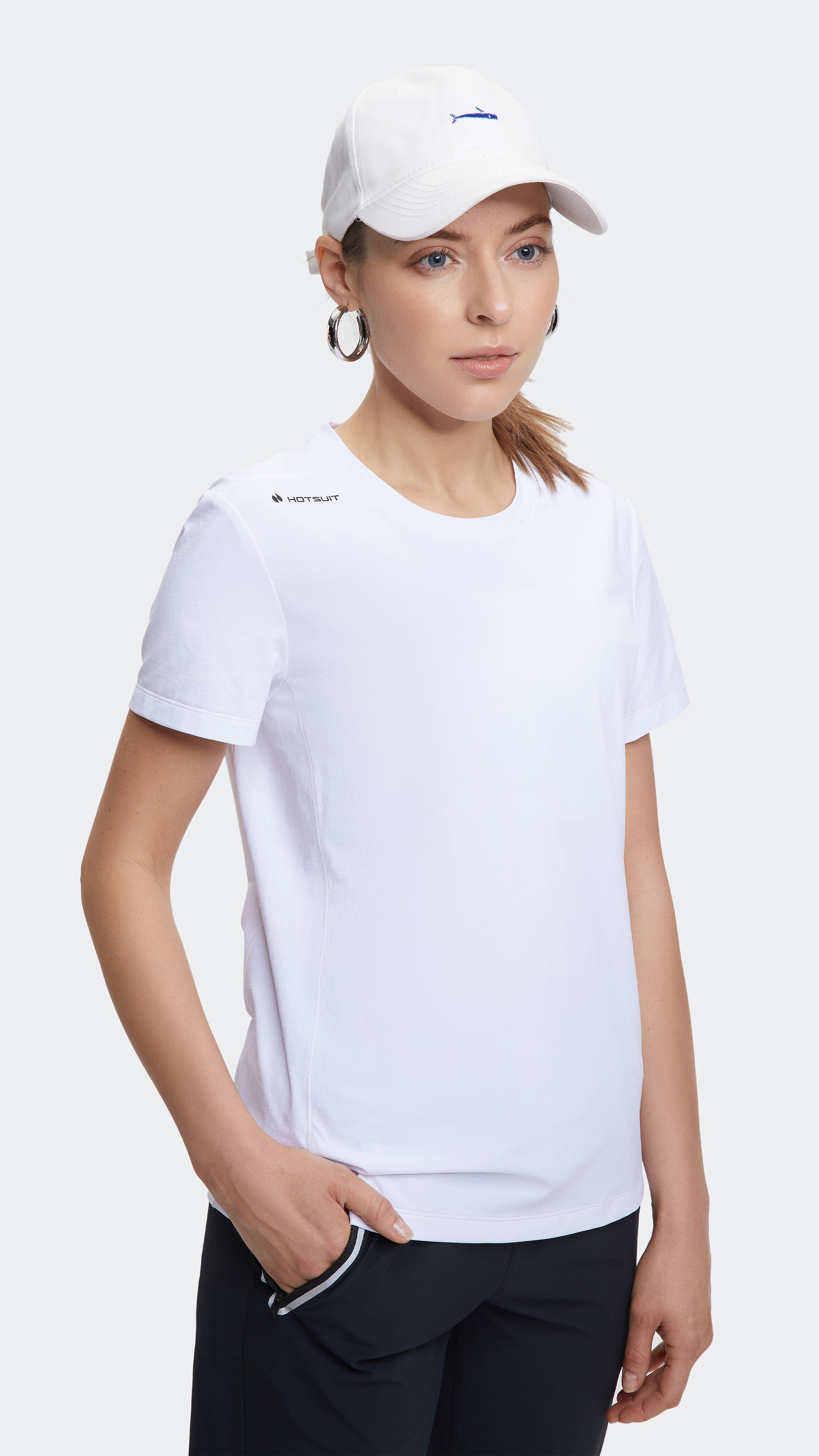 HOTSUIT Women Classic Cut Short T-shirt